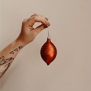 Set of 4 red vintage teardrop shaped glass Christmas ornaments with gold details